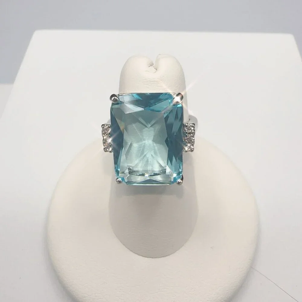 Aquamarine CZ Silver Tone Cocktail Ring Size 9 - Picture 7 of 11